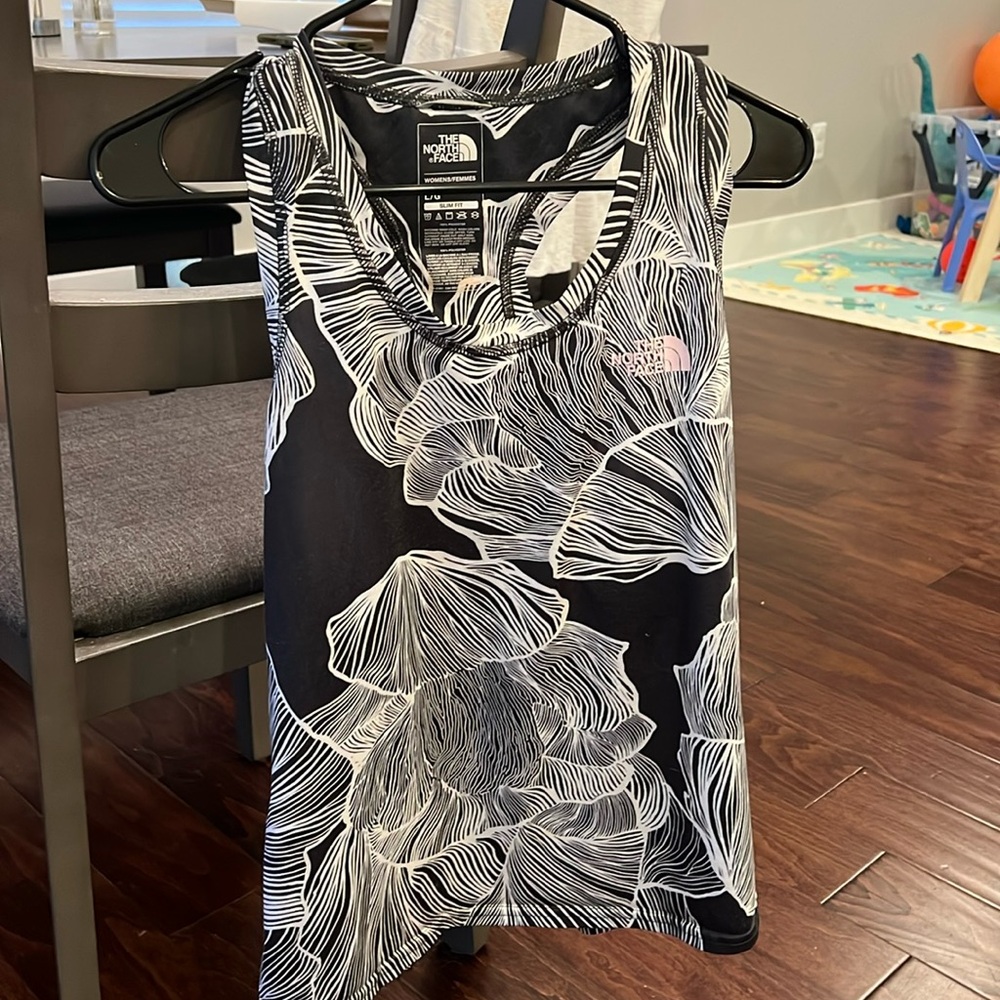 The north face workout top